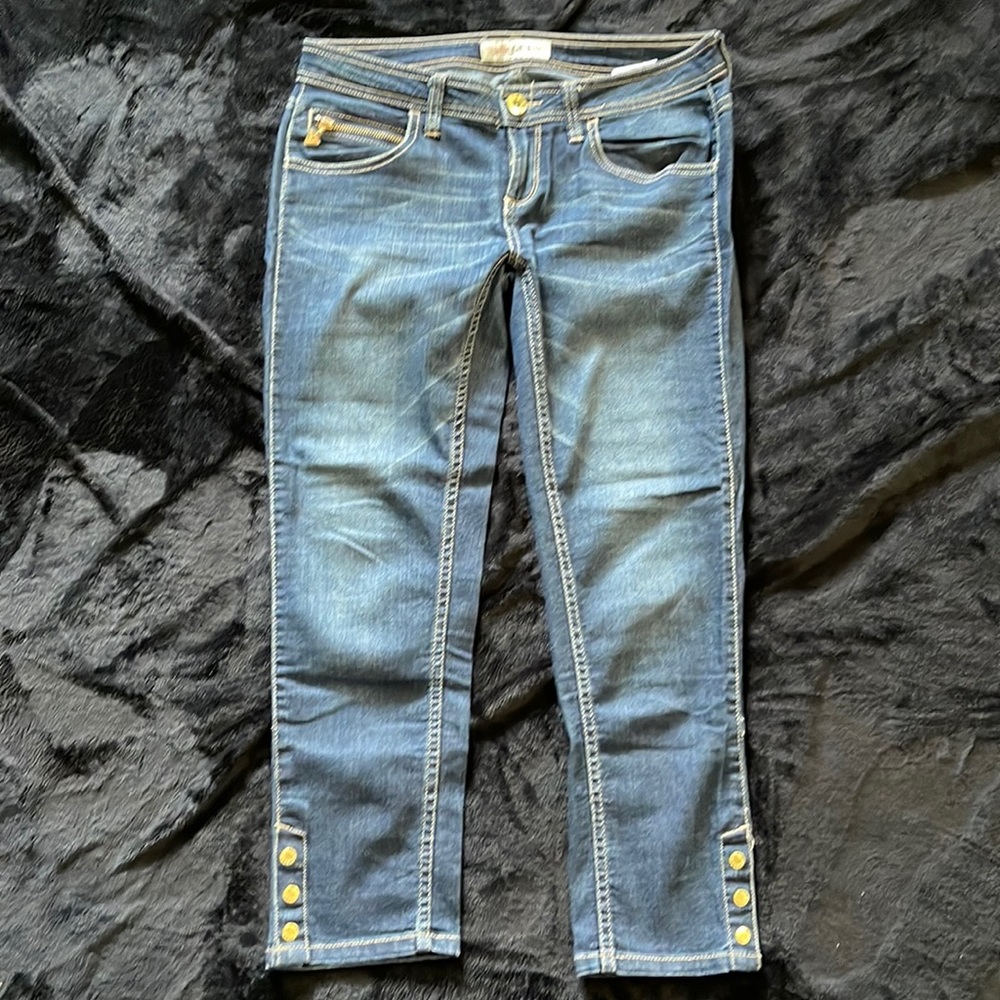 🌺 GUESS JEANS